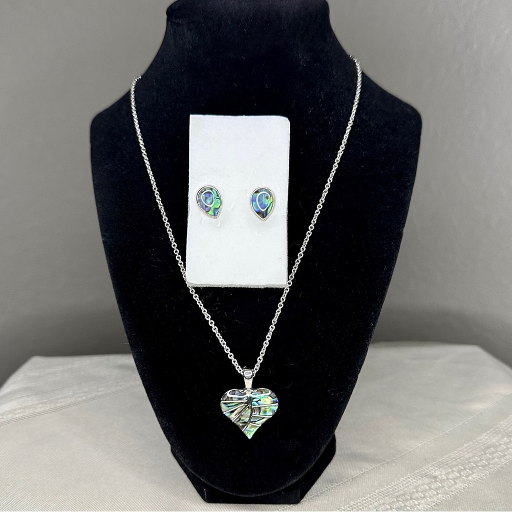 Glacier Pearly Abalone Shell Silver Heart Pendant Necklace and Earring Set